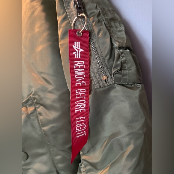 Alpha Industries Flyers Jacket Green Reversible MA-1 Bomber RARE GRAPHICS EUC - Picture 4 of 8